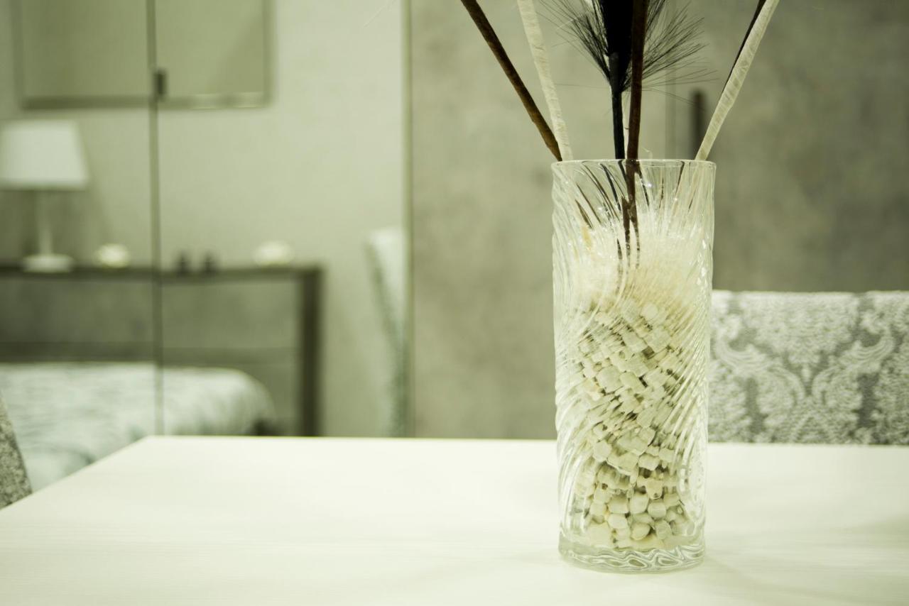 Mincasa Nel Cuore Di Napoli ภายนอก รูปภาพ