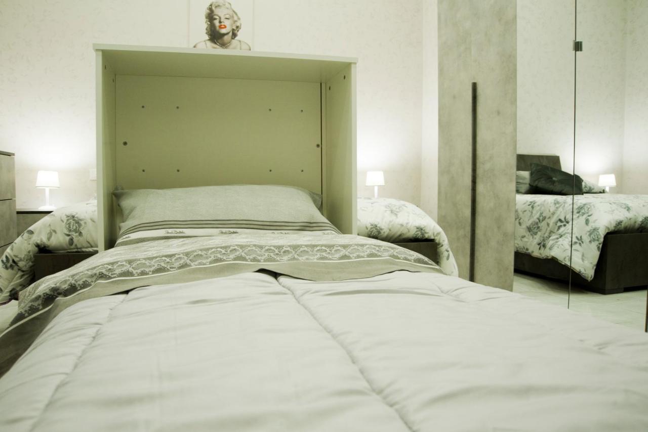 Mincasa Nel Cuore Di Napoli ภายนอก รูปภาพ