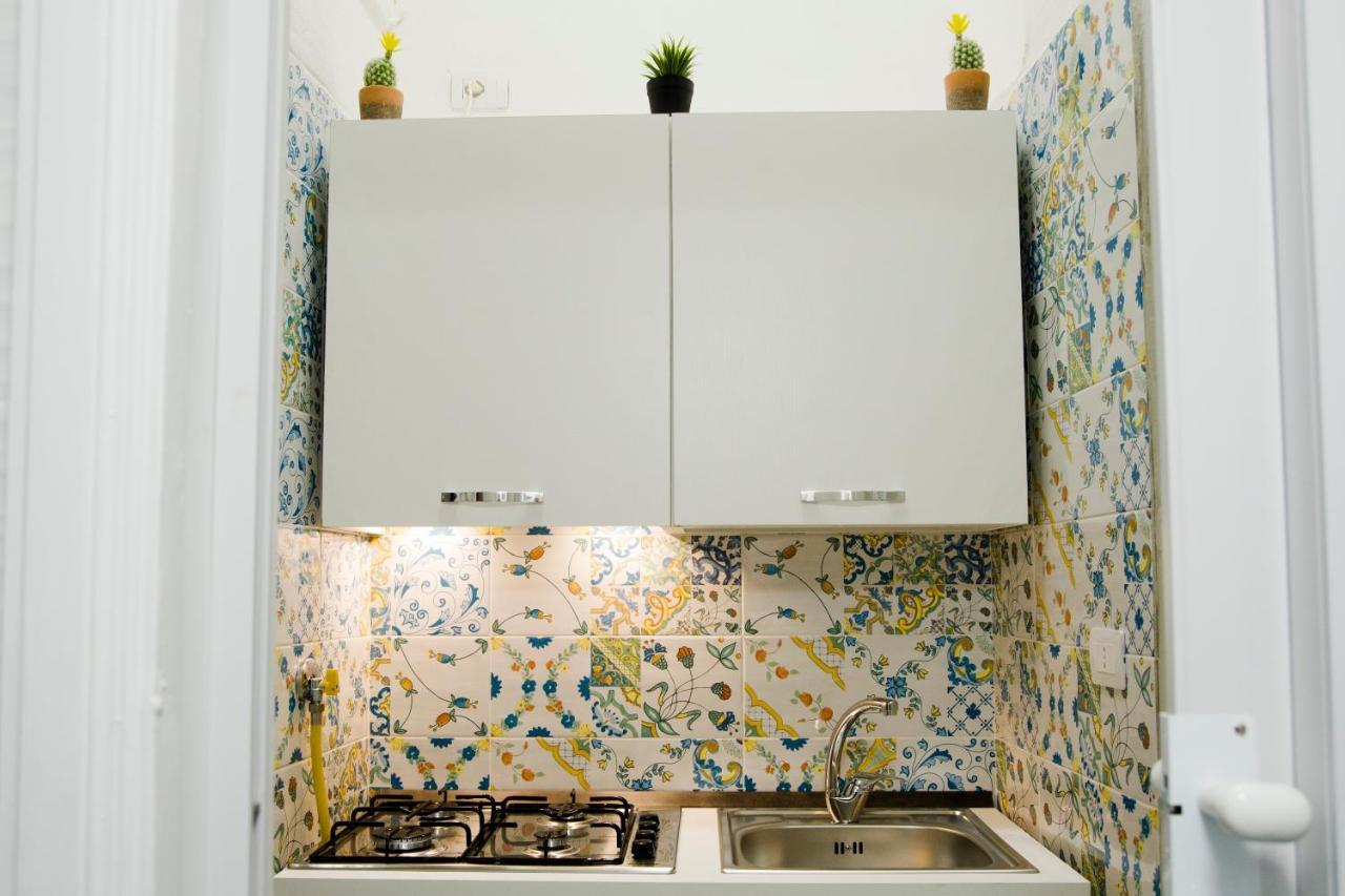 Mincasa Nel Cuore Di Napoli ภายนอก รูปภาพ