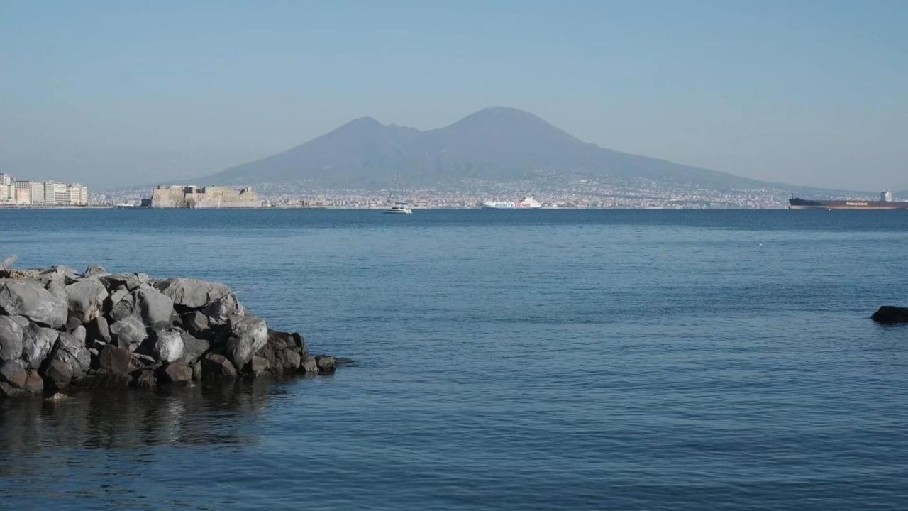 Mincasa Nel Cuore Di Napoli ภายนอก รูปภาพ